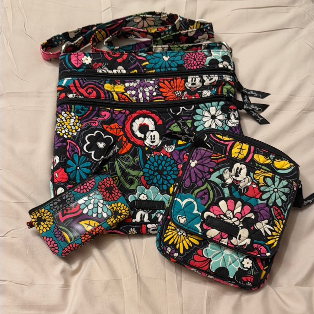 Disney Magical Blooms Vera Bradley crossbody Bag Set